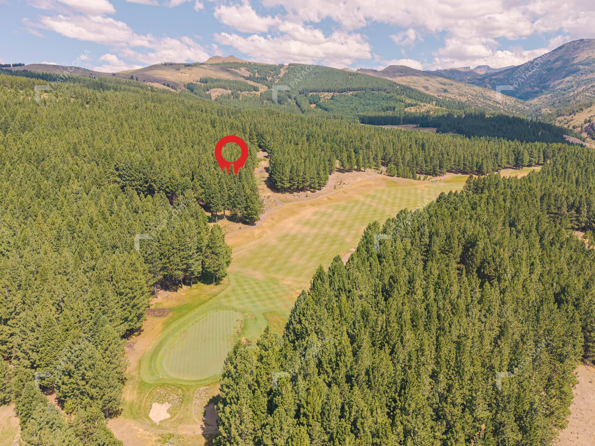 Exclusivo Lote Terreno ubicado sobre cancha de Golf en el Desafío Mountain Resort de San Martín de los Andes PATAGONIA ARGENTINA
