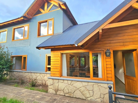 Hermosa cabaña/dúplex 3/4 AMB en PH en venta en barrio La Cascada san Martin De Los Andes!!