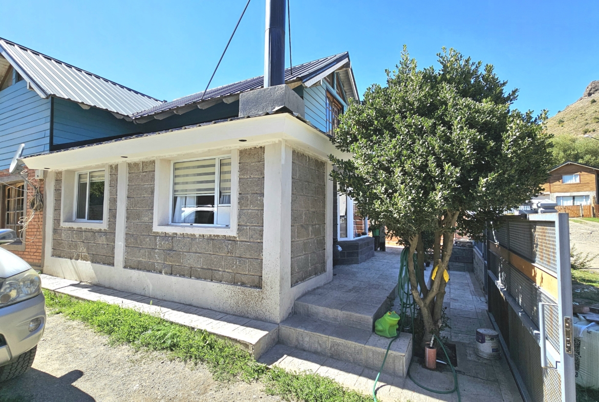 Casa  + taller /deposito en venta en vega Maipú , Barrio Nahuelin ,San Martin De Los Andes!!