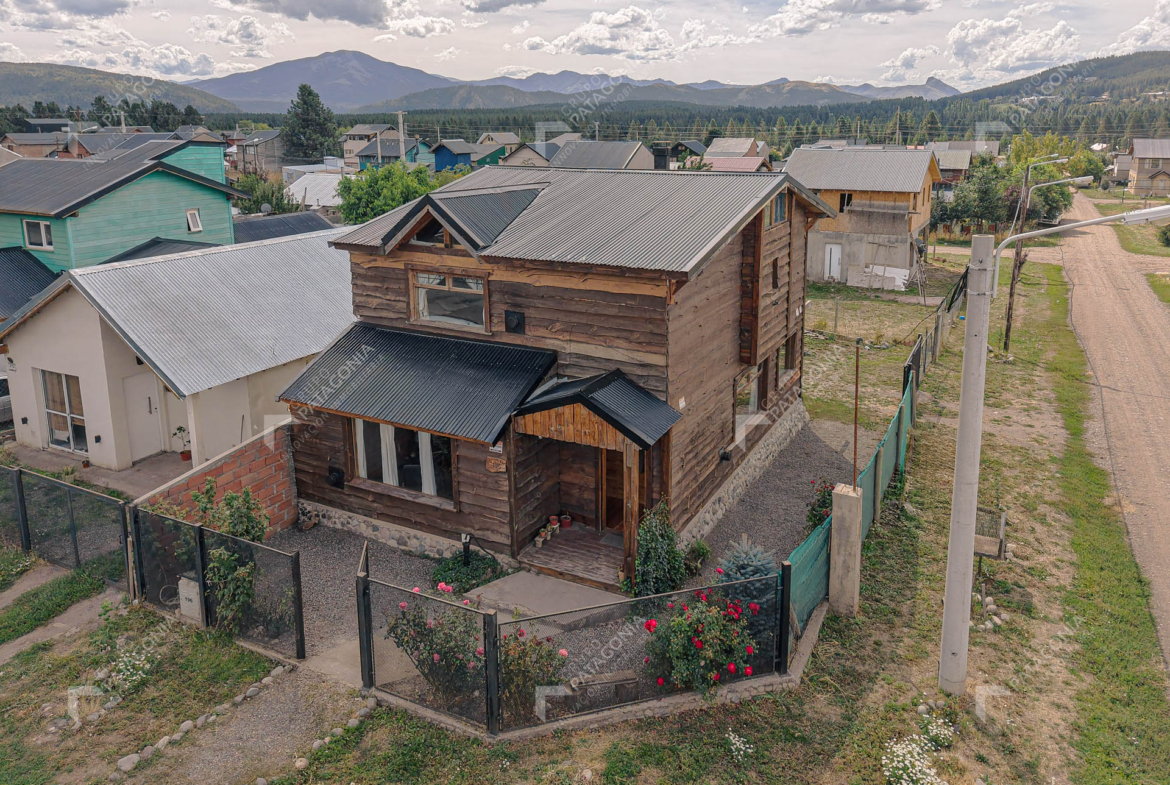 Casa en venta APTO CREDITO  en Barrio Valle Alto san Martin De los Andes!!