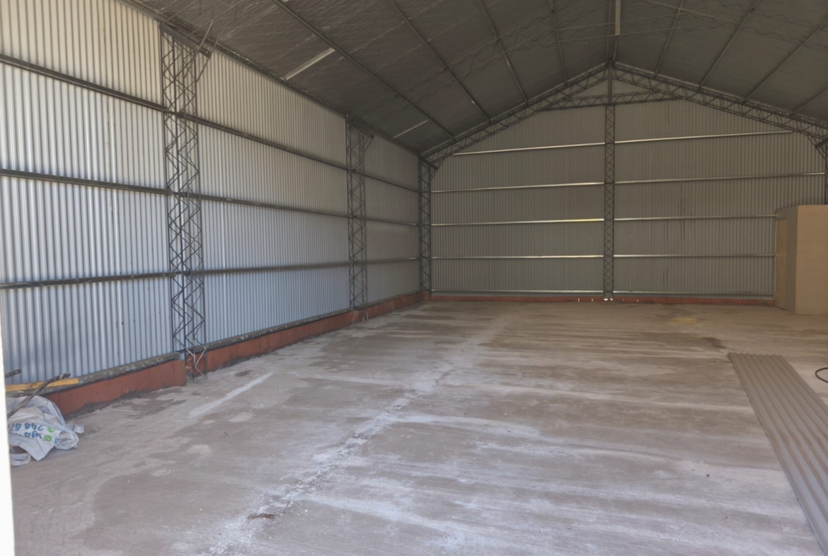 Galpón a estrenar en venta en Altos de La Vega San Martin de Los Andes!!