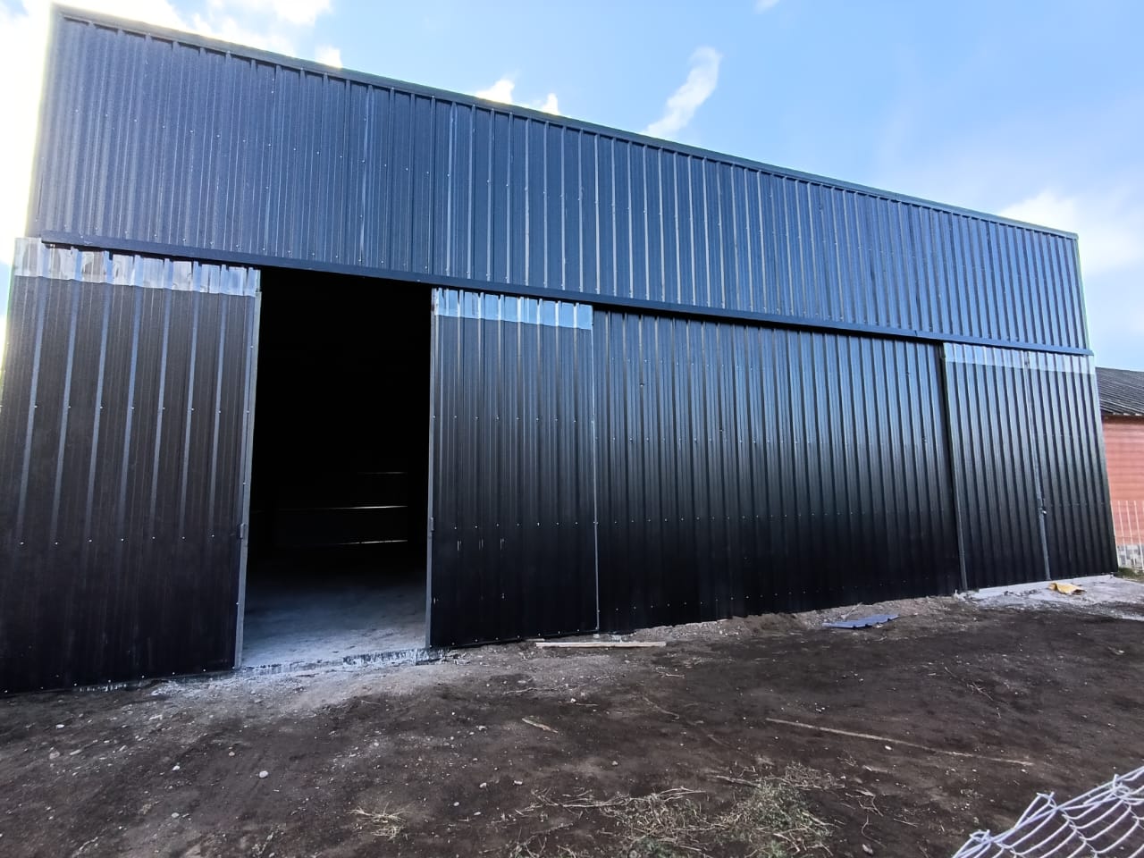 galpon deposito de 200 m2 en alquiler en barrio coirones san martin de los andes neuquen patagonia argentina