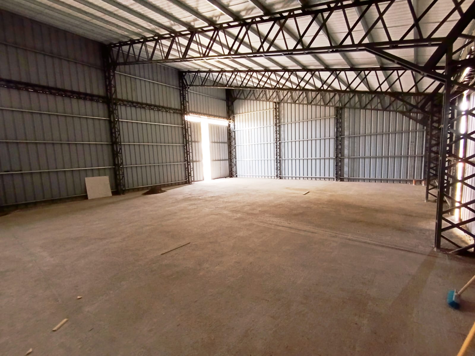 galpon deposito de 200 m2 en alquiler en barrio coirones san martin de los andes neuquen patagonia argentina