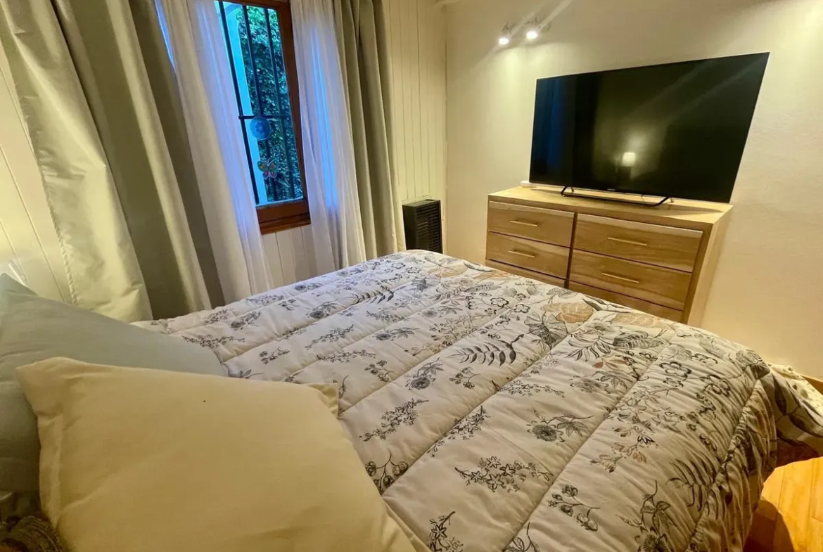 Departamento 2 amb con patio en venta en el centro de San Martin de Los Andes!!