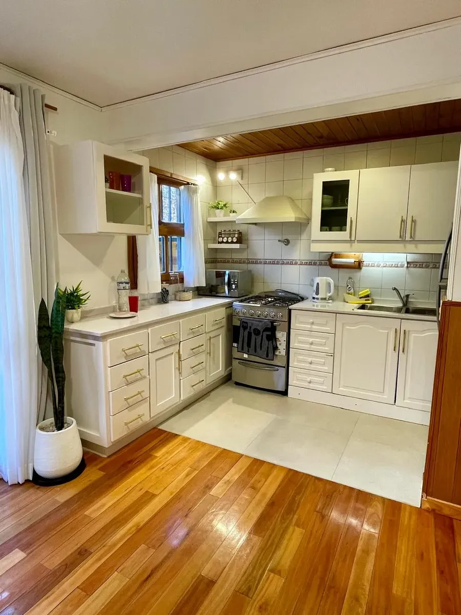 Departamento 2 amb con patio en venta en el centro de San Martin de Los Andes!!