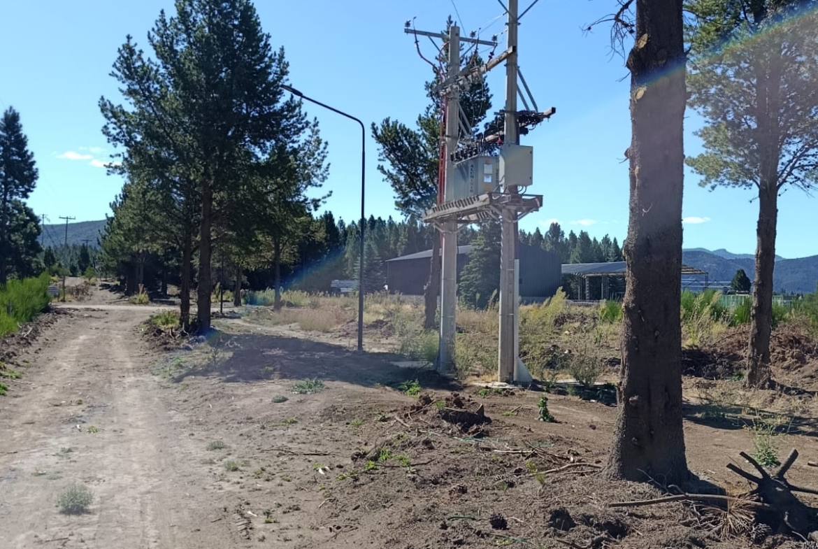 galpon deposito en alquiler ideal logistica sobre ruta 40 en el ingreso a san martin de los andes neuquen patagonia argentina